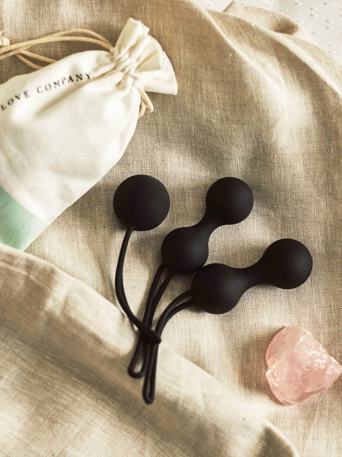Amyris | 3 Weighted Kegel Love Balls